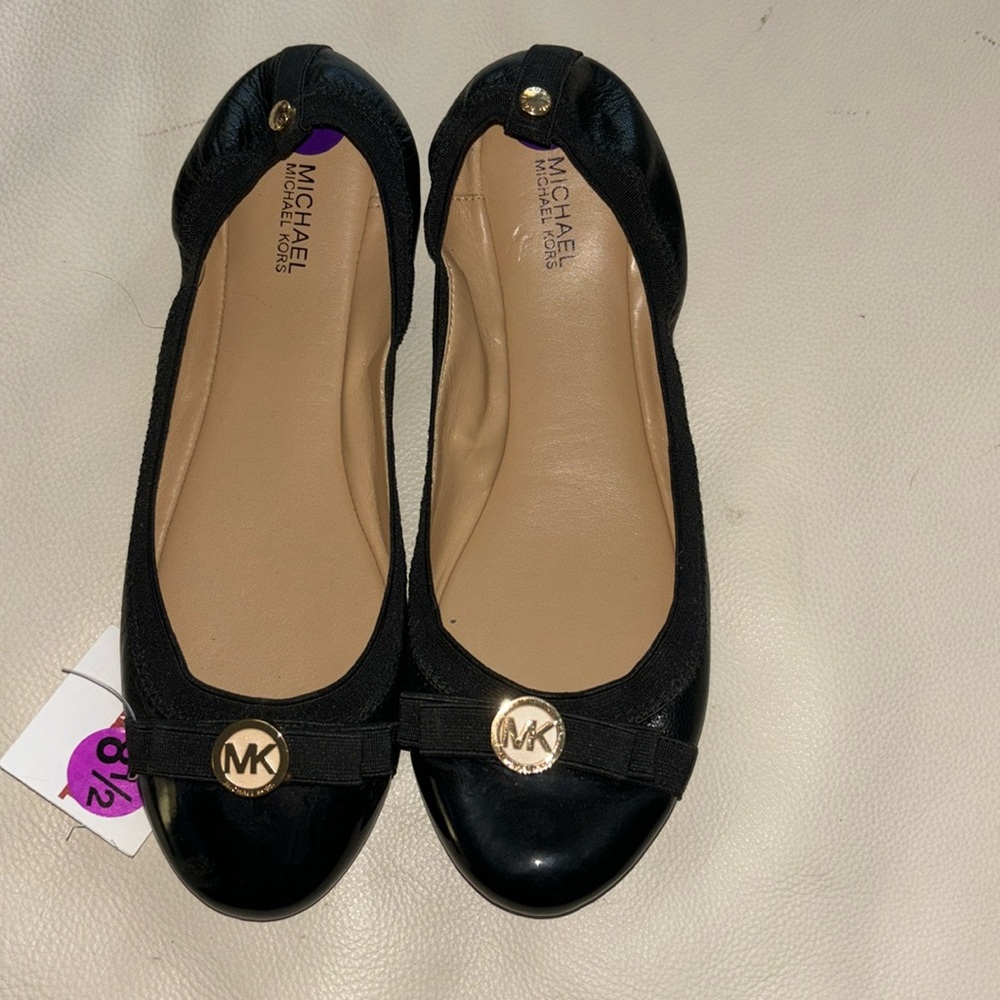 Michael Michael Kors ballet flats NWT black 8.5